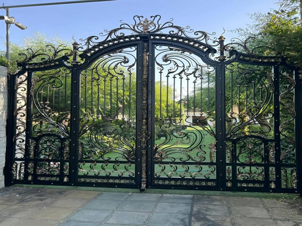 درب حیاط درب حیاط