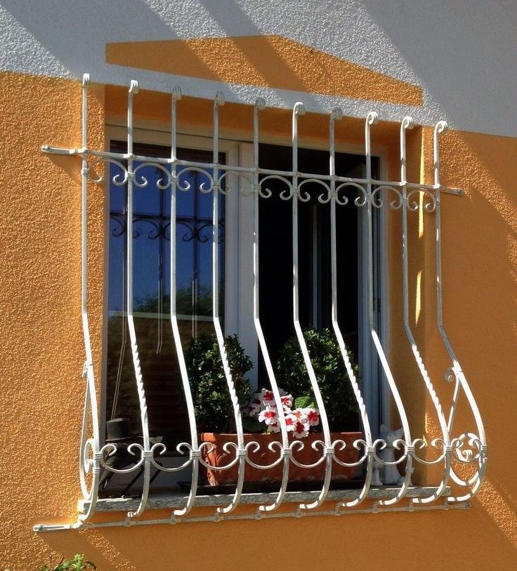 حفاظ پنجره با جا گلدانی حفاظ پنجره با جا گلدانی