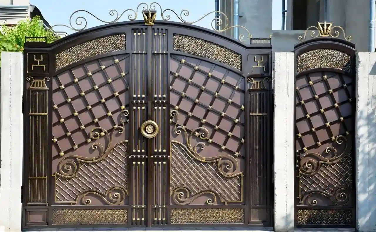 درب ویلایی فرفورژه: انتخابی لوکس درب ویلایی فرفورژه: انتخابی لوکس