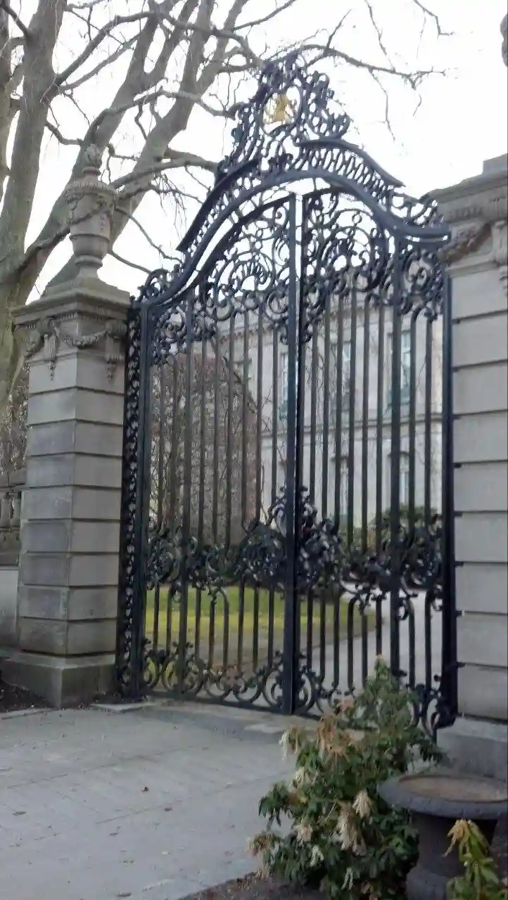 مدل درب پارکینگ منزل مدل درب پارکینگ منزل