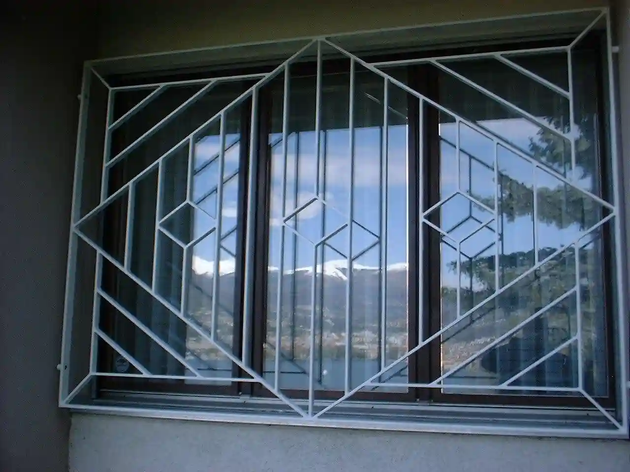 چرا حفاظ پنجره های دوجداره محبوب هستند؟ چرا حفاظ پنجره های دوجداره محبوب هستند؟