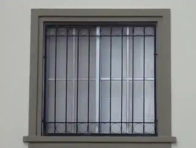 حفاظ پنجره برای واحدهای مسکونی دارای کودک حفاظ پنجره برای واحدهای مسکونی دارای کودک