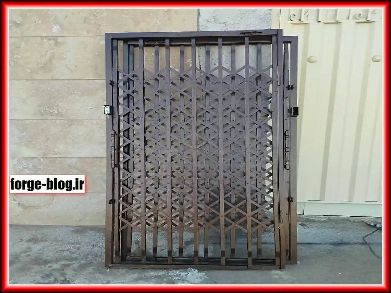 نحوه نگهداری و تعمیر درب آکاردئونی نحوه نگهداری و تعمیر درب آکاردئونی