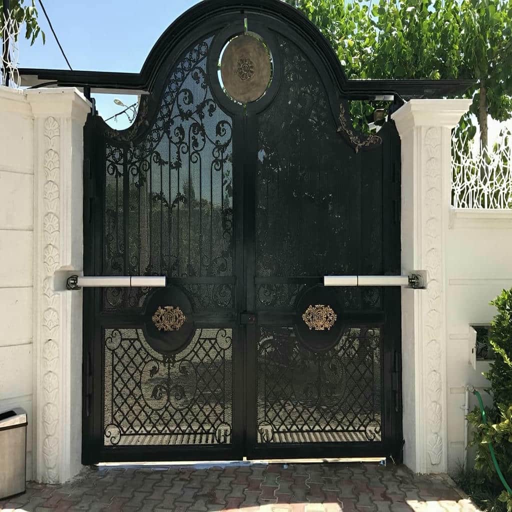 جک درب پارکینگ بازویی 388 راهنمای انتخاب، نصب و هزینههای جک درب پارکینگ