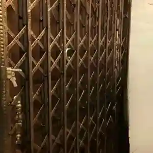 درب آکاردئونی تمام گل سلطنتی پرتراکم لوزی