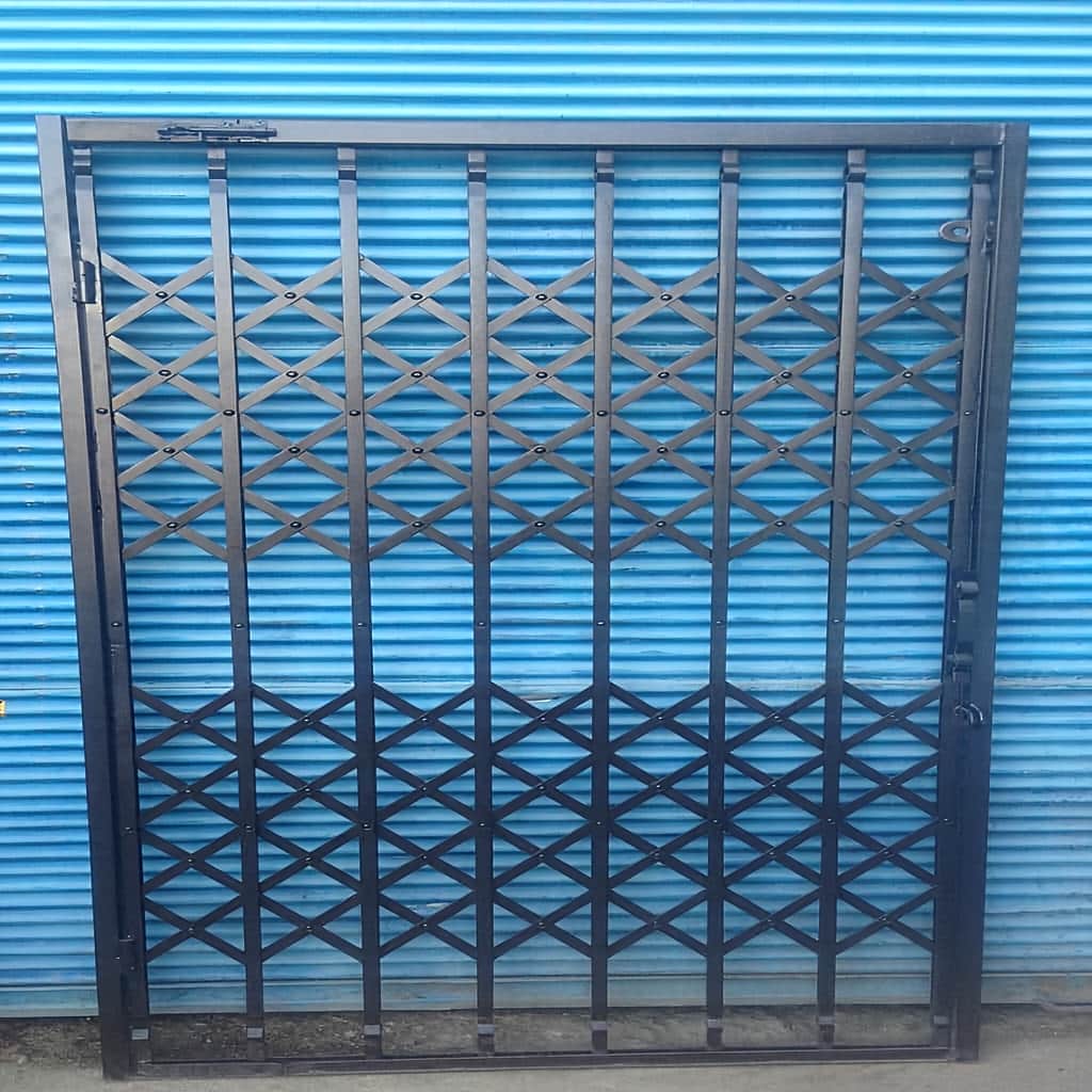 قیمت هر مترمربع درب آکاردئونی