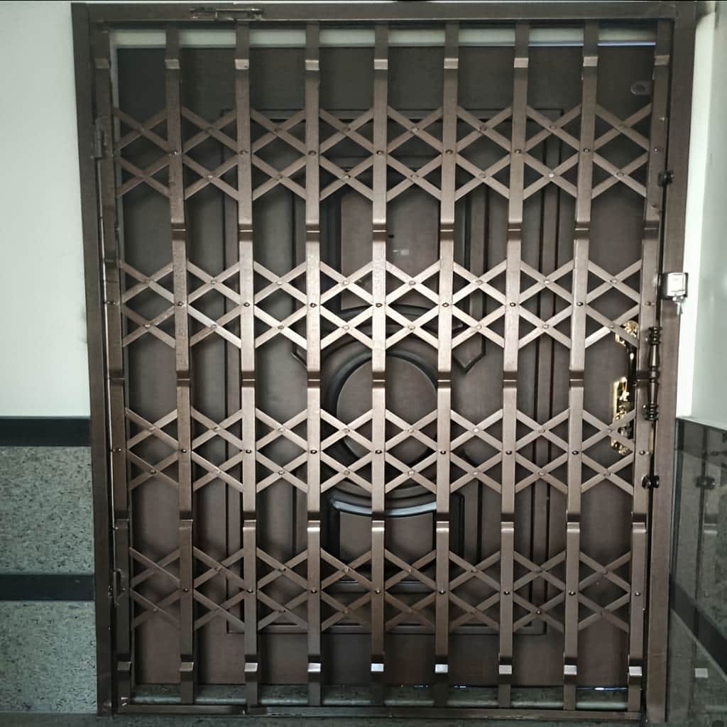 قیمت هر مترمربع درب آکاردئونی 4 گل