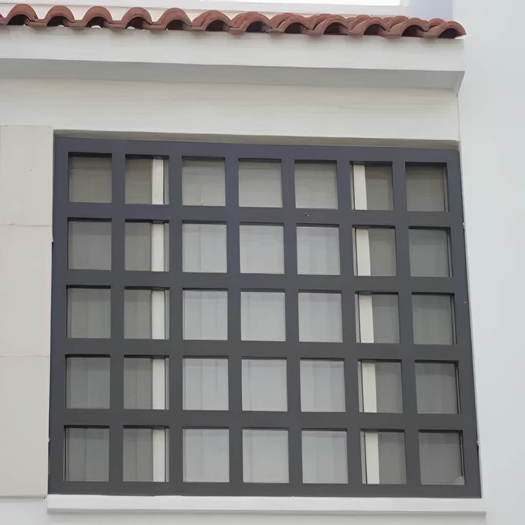 حفاظ پنجره مربعی مدرن