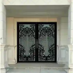 انتخاب درب فلزی ساده و شیک ورودی ساختمان