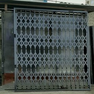 درب آکاردئونی خانه در شهریار