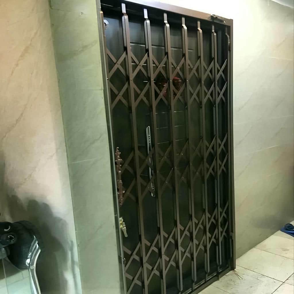 نصب درب آکاردئونی خانه ضدسرقت در محمدشهر