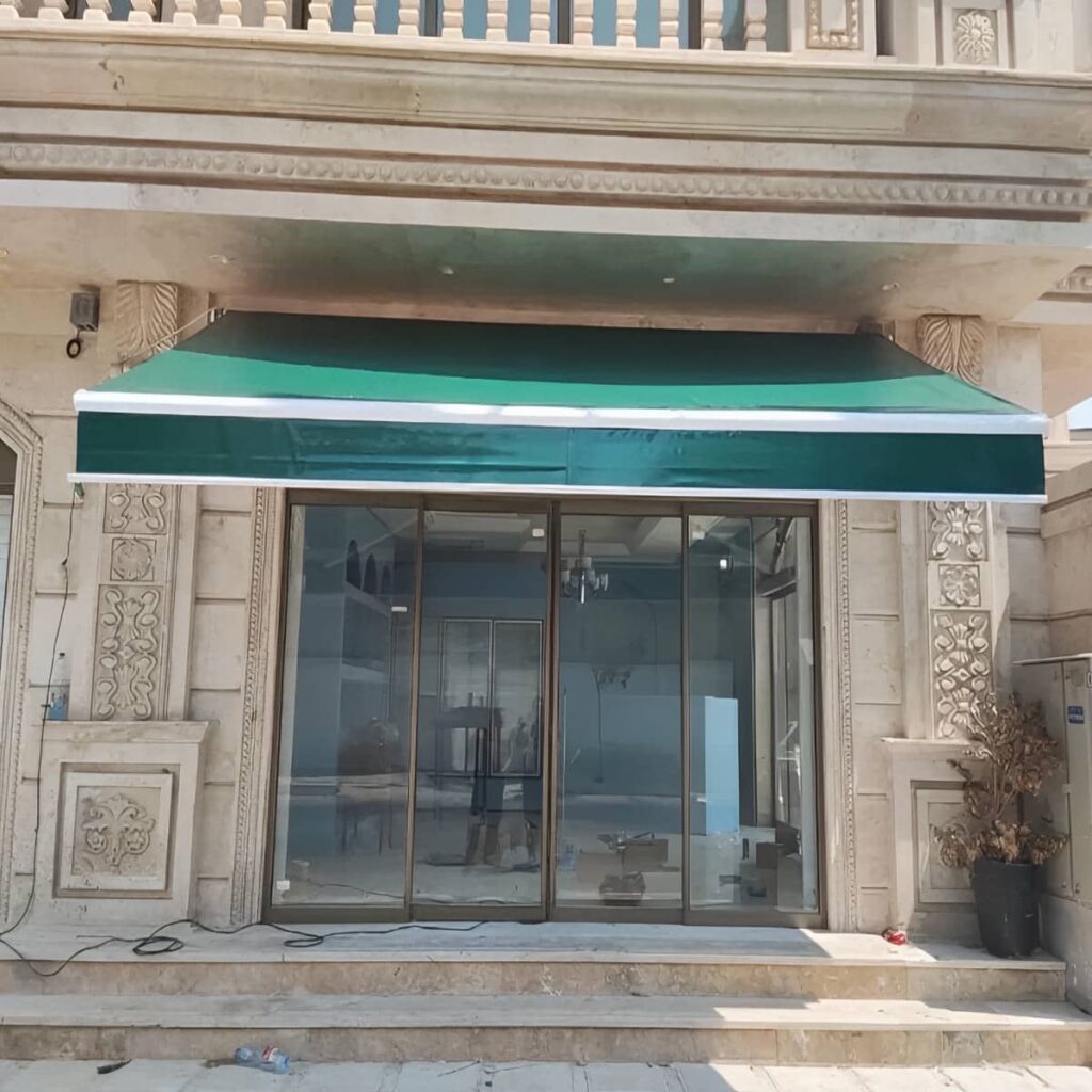 سایه بان برقی اتوماتیک در بومهن