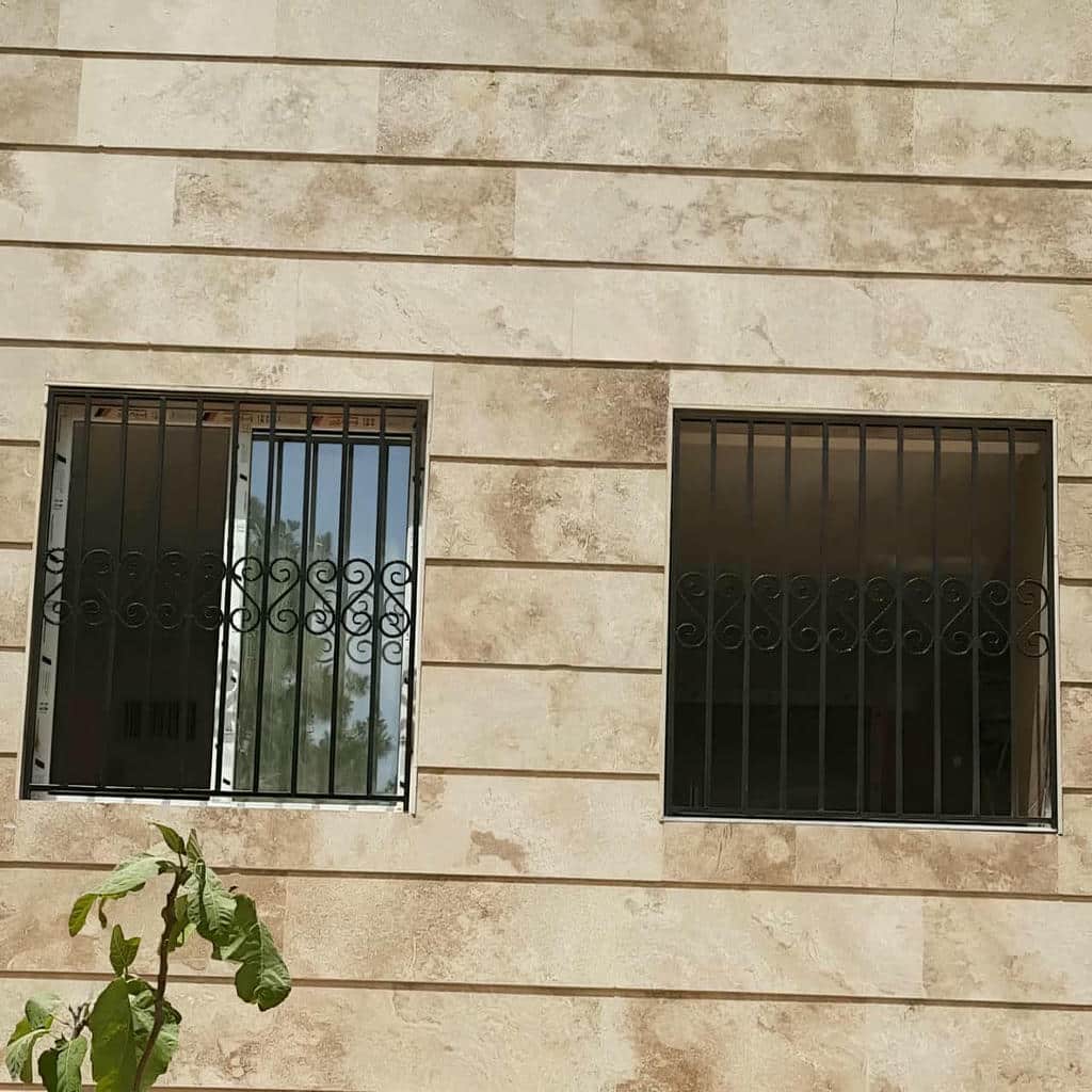 نصب حفاظ پنجره منزل بازشو در اشتهارد