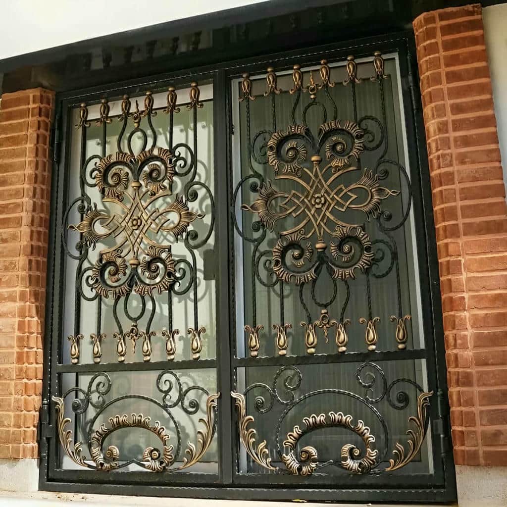 حفاظ پنجره منزل در بندر انزلی