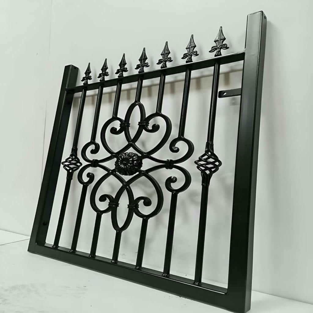 حفاظ پنجره نرده منزل در گرگان