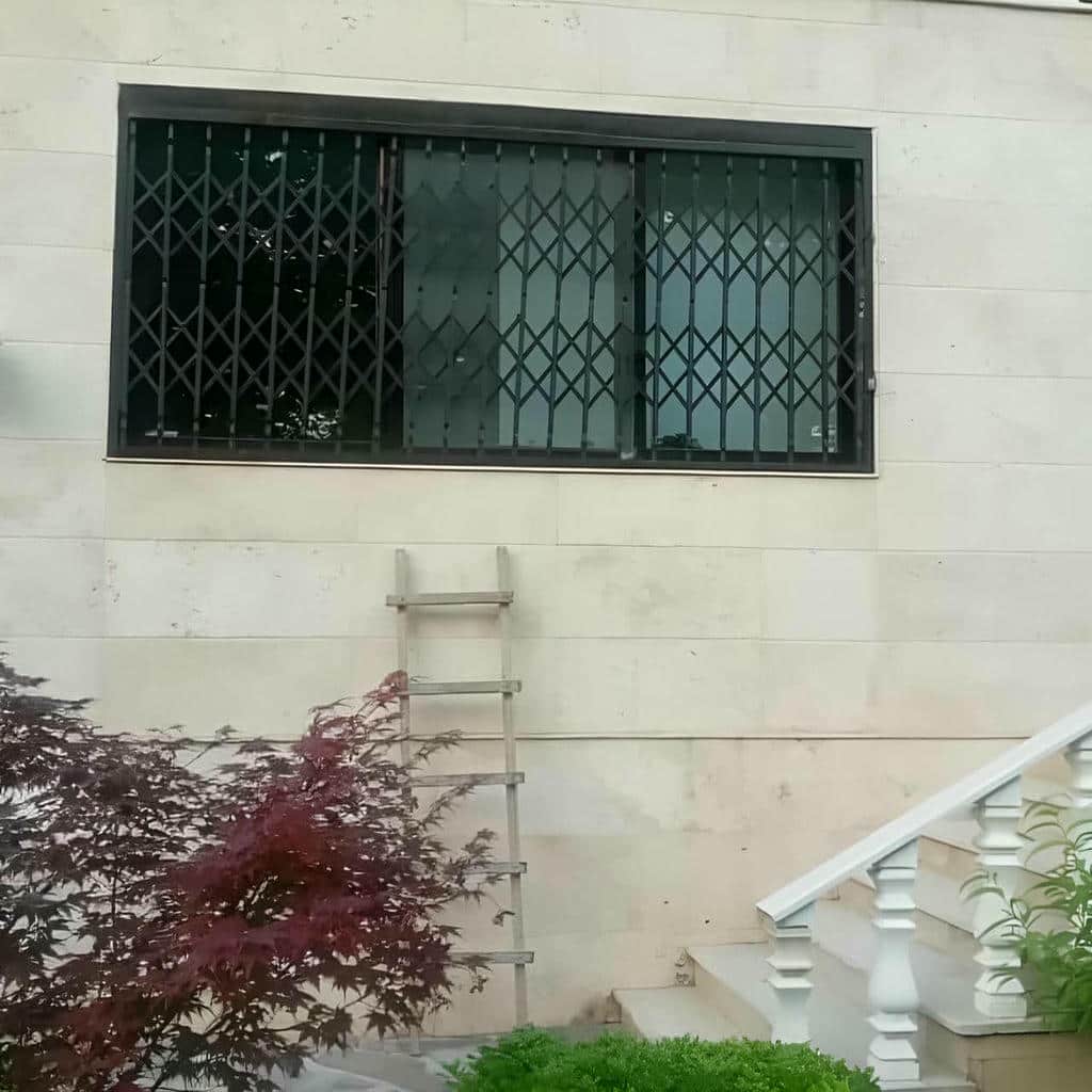 حفاظ پنجره منزل در نظرآباد