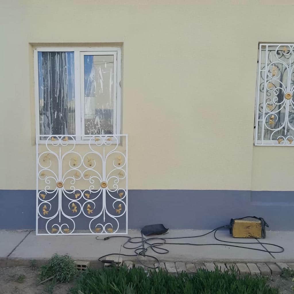 خرید حفاظ پنجره نرده منزل ساده در یزد