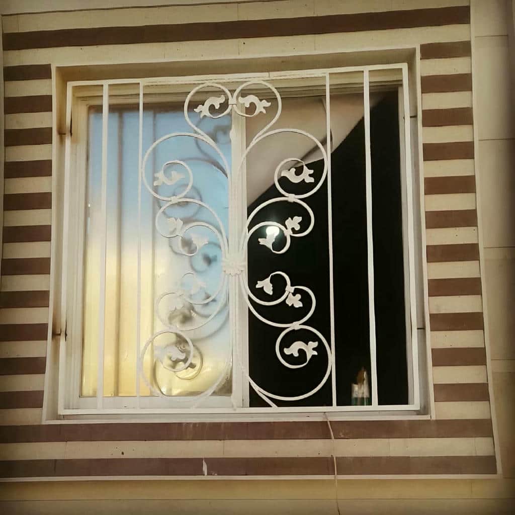 خرید حفاظ پنجره نرده منزل ساده در آبسرد خرید حفاظ پنجره نرده منزل ساده در آبسرد