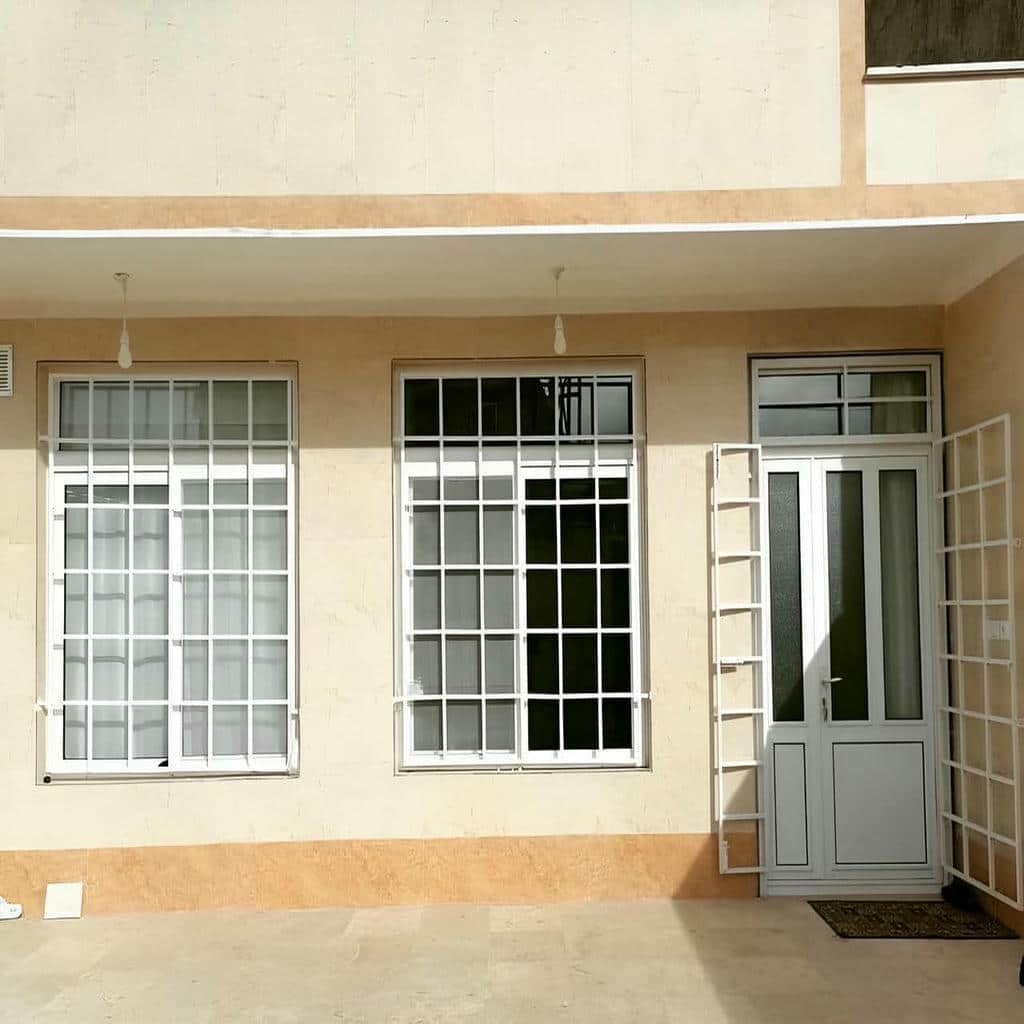 خرید حفاظ پنجره نرده منزل ساده در اردبیل