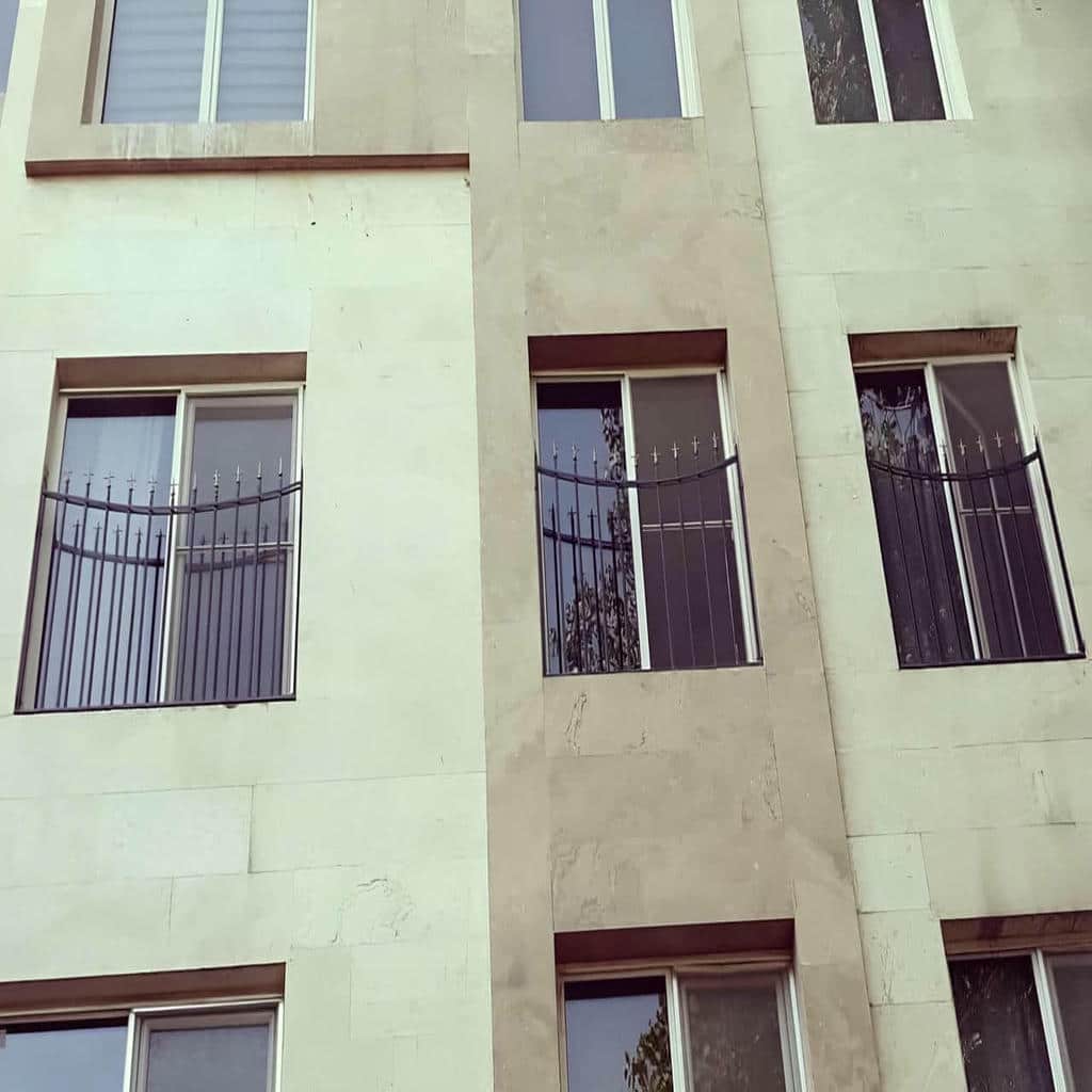 حفاظ پنجره منزل در نسیم شهر