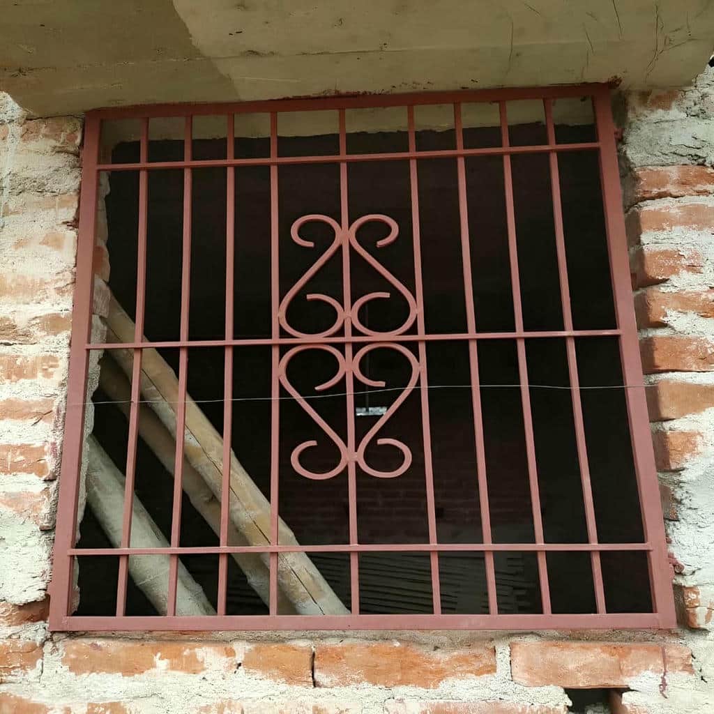 خرید حفاظ پنجره منزل ساده در اشتهارد