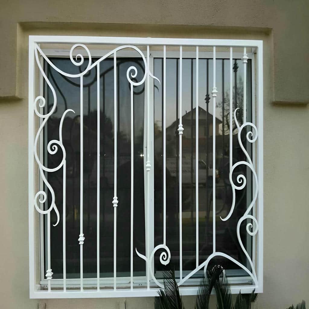 حفاظ پنجره در ساوه