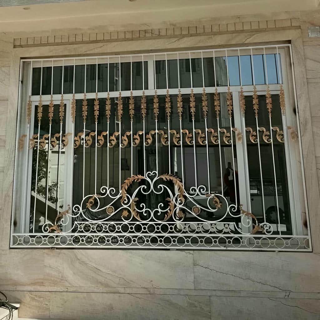 نصب حفاظ پنجره منزل ساده در آبادان