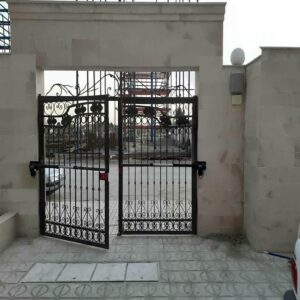جک درب پارکینگ در ایرانشهر