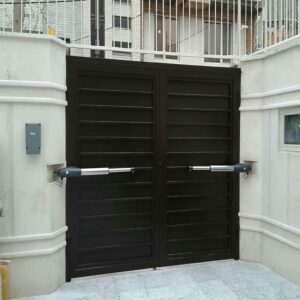 جک درب پارکینگ در مریوان