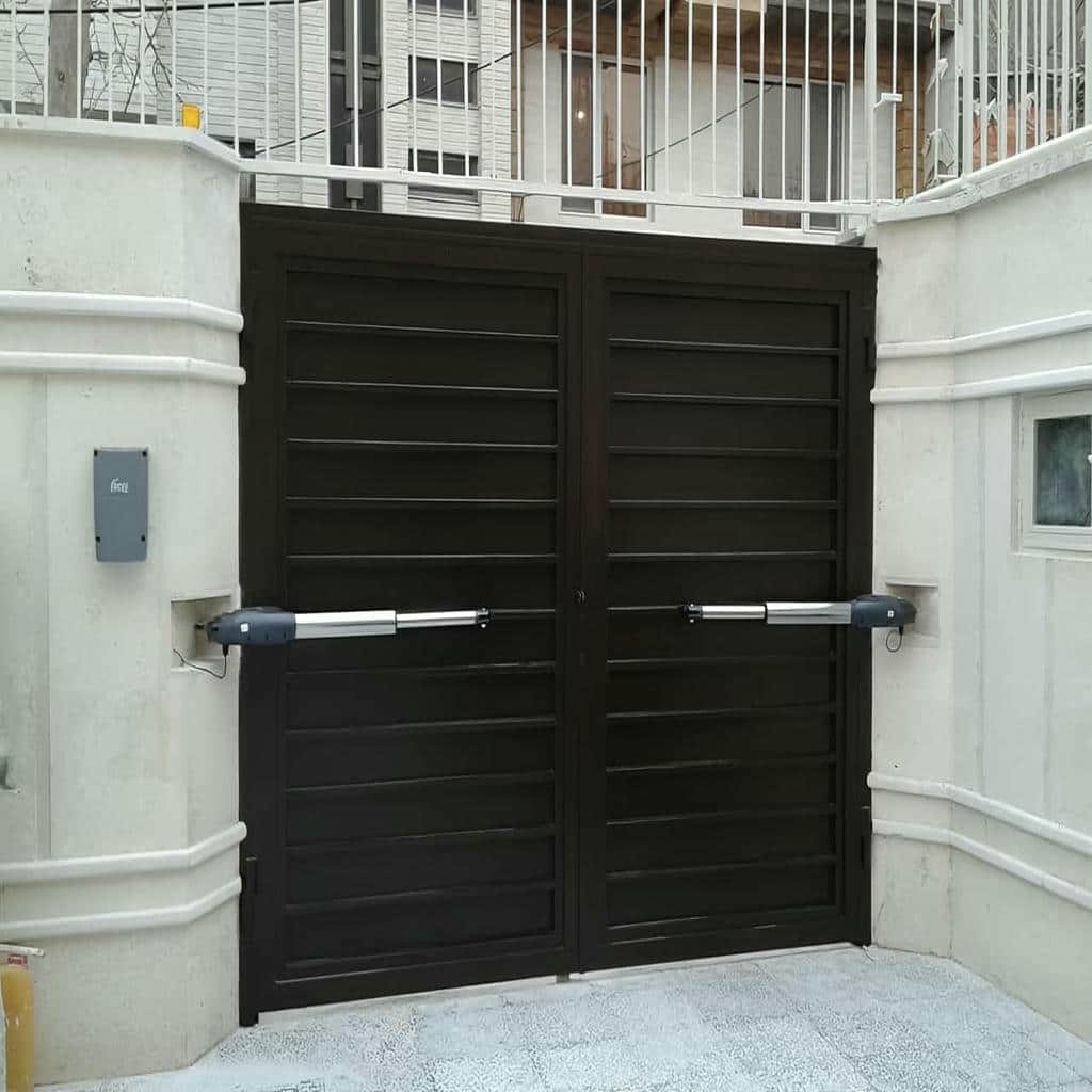 جک درب پارکینگ در مریوان