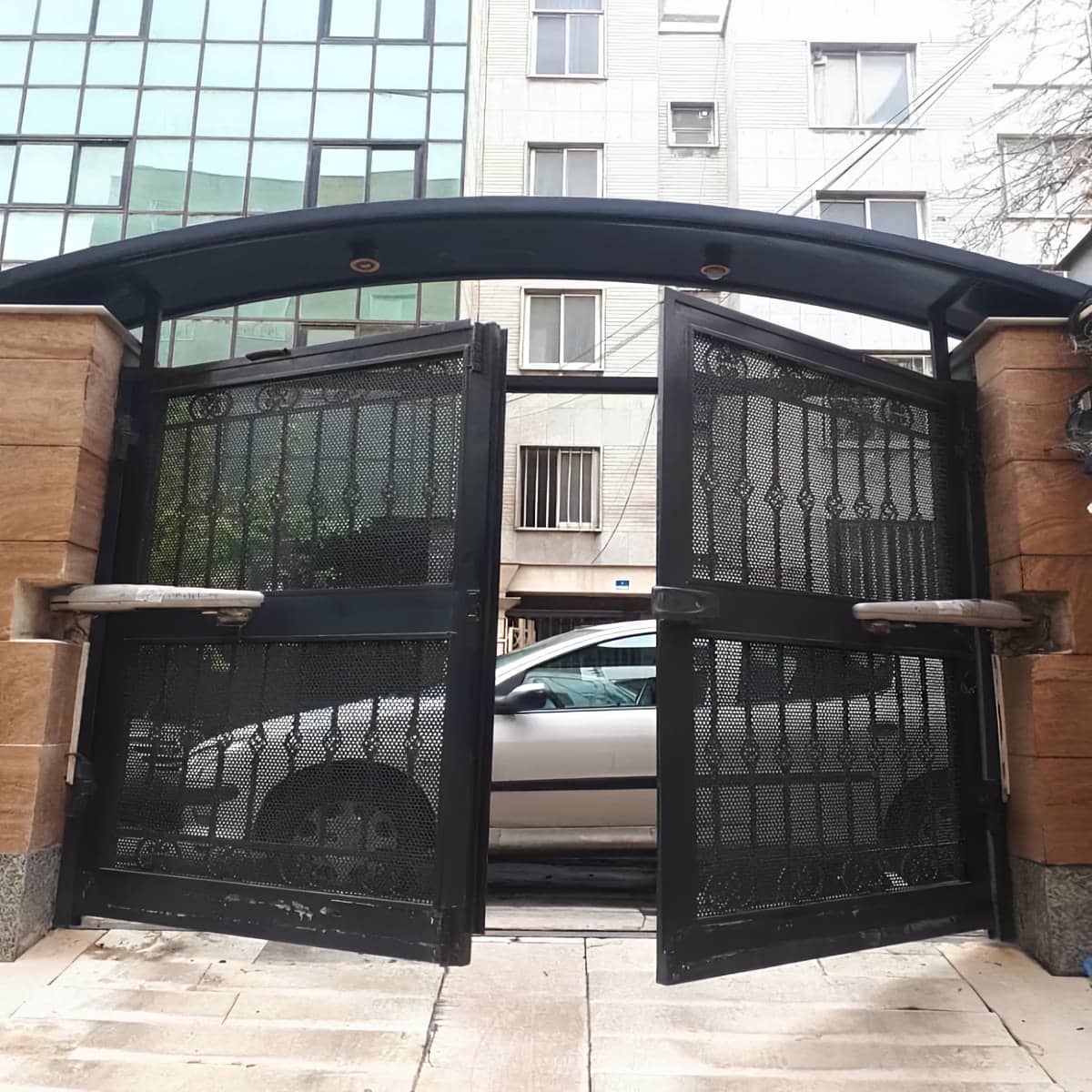 جک درب پارکینگ در کاشان