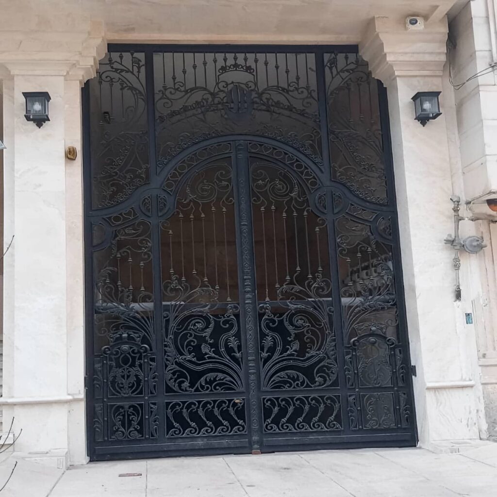 خرید درب حیاط فرفورژه سریع در نسیم شهر