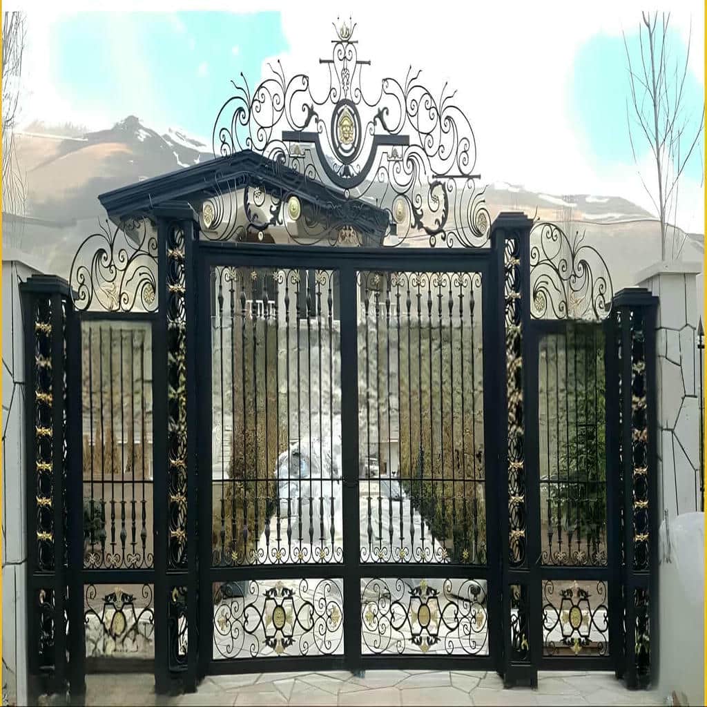نصب درب حیاط فرفورژه ساده در نسیم شهر