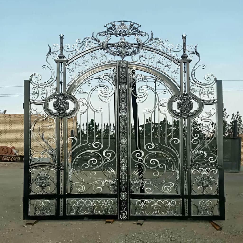 کارخانه درب حیاط فرفورژه مدرن در نسیم شهر