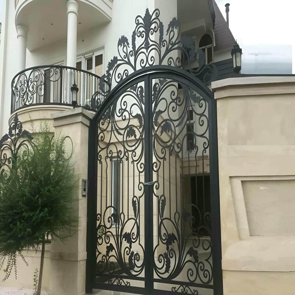 خرید درب حیاط فرفورژه اندازه گیری در کردان