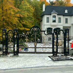 درب حیاط فرفورژه در پردیس