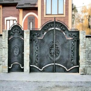 درب حیاط فرفورژه در سبزوار