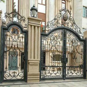 درب حیاط فرفورژه در کرمان