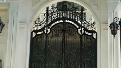 درب حیاط فرفورژه در کمال شهر