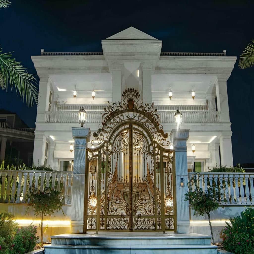درب حیاط فرفورژه در لواسان