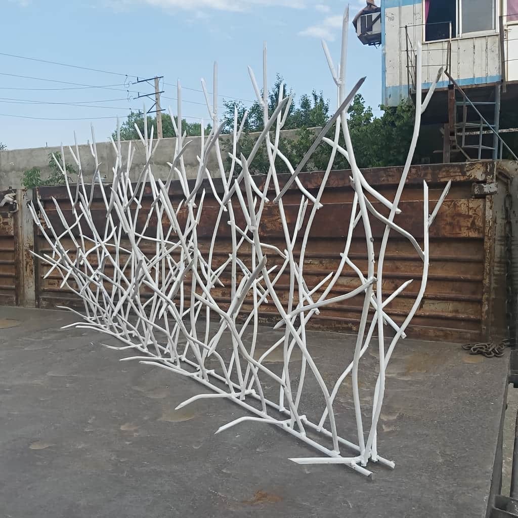 حفاظ شاخ گوزنی با برش دقیق میلگردها