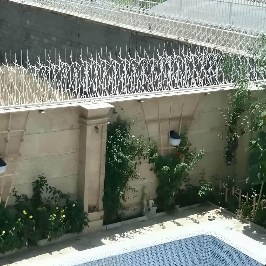 حفاظ شاخ گوزنی خاردار با برش دقیق میلگردها