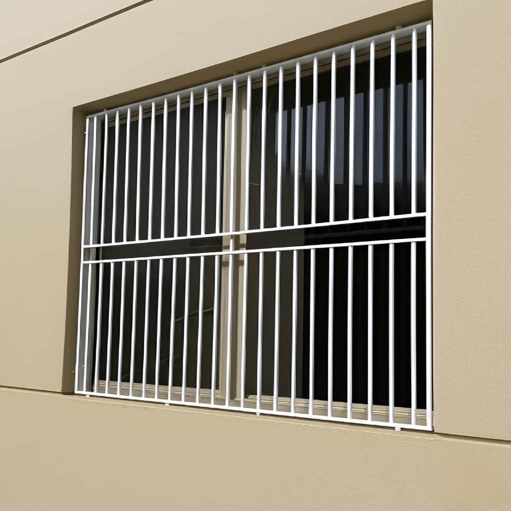 حفاظ پنجره فلزی با نصب محکم روی چهارچوب