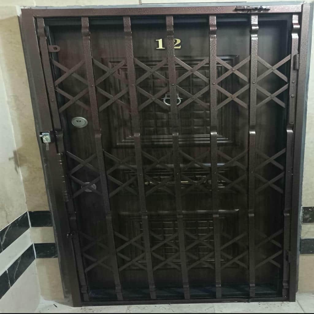درب آکاردئونی با پروفیل فلزی مستحکم