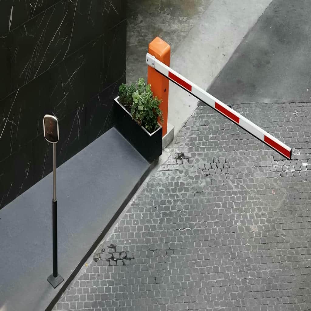 راهبند پارکینگ با بازوی متحرک در ورودی ساختمان
