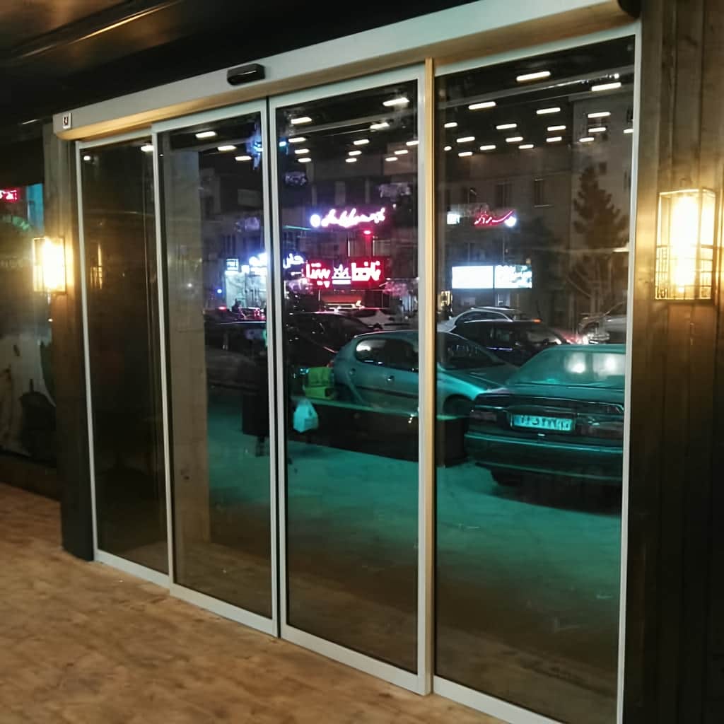 درب اتوماتیک شیشهای برای هتل و بیمارستان