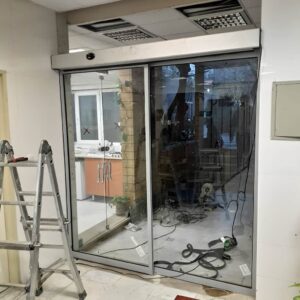 قیمت درب تلسکوپی اتوماتیک شیشه ای