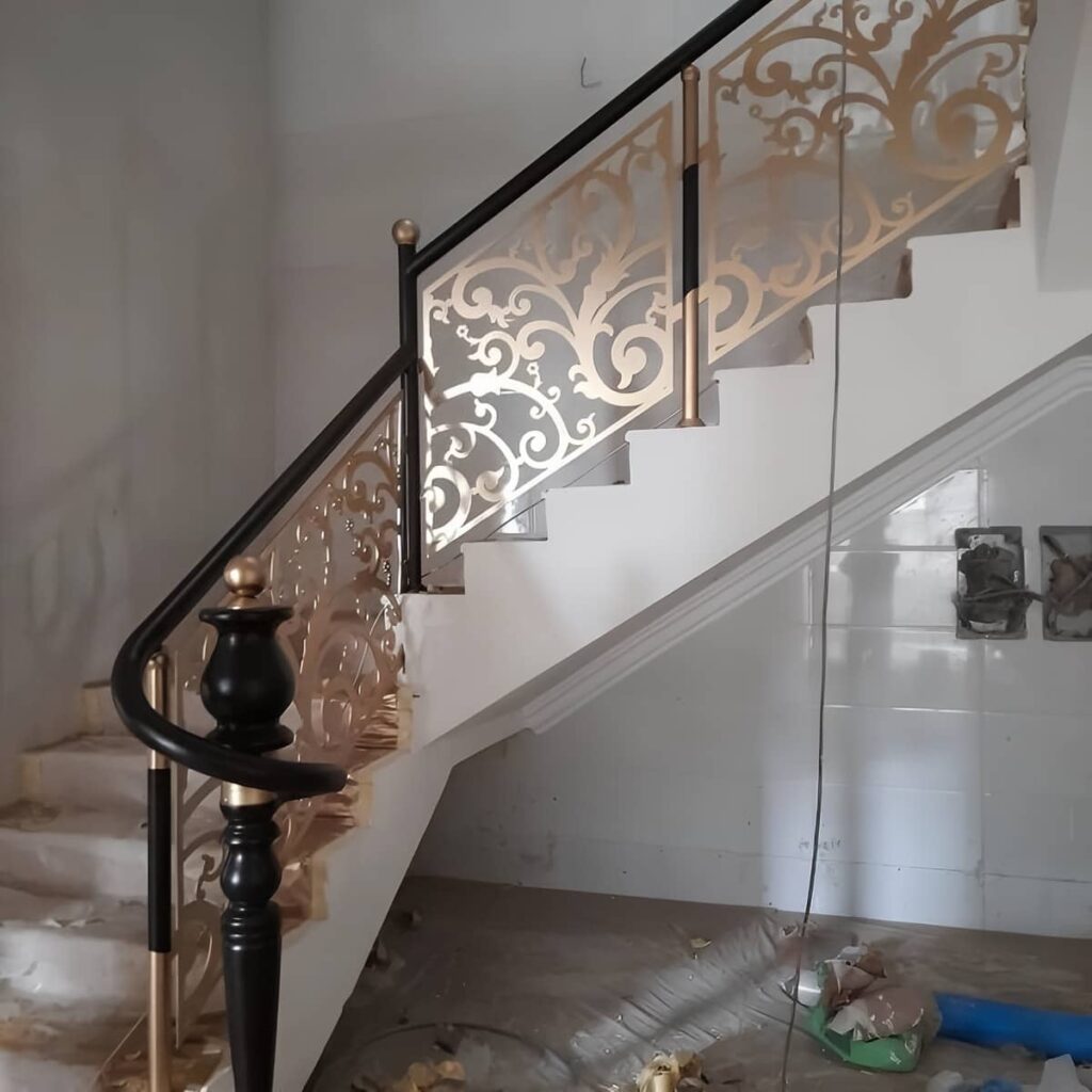 خرید پنل فلزی لیزری ضدزنگ