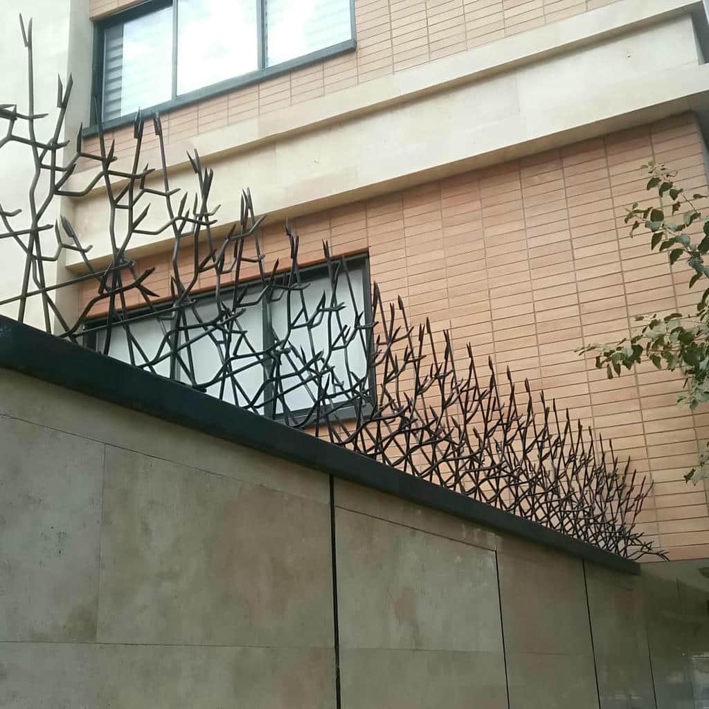 حفاظ دیواری با مدل شاخ گوزنی متراکم