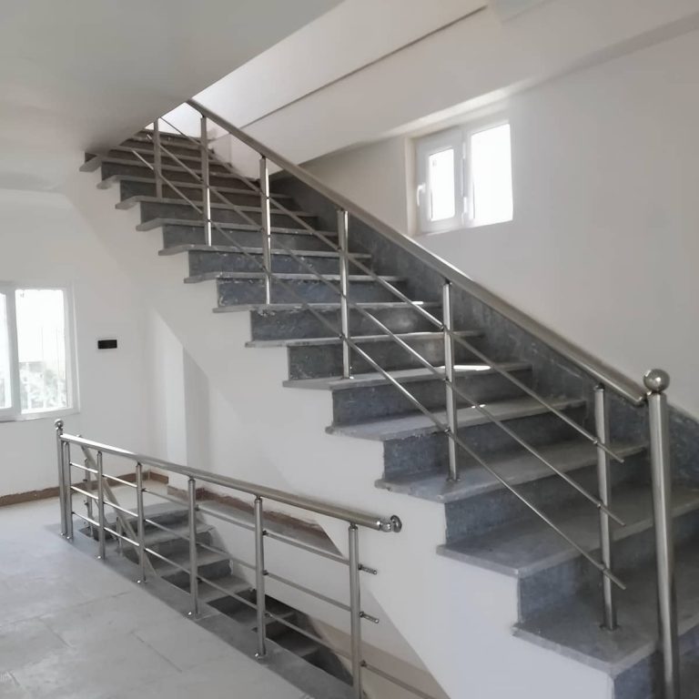 نرده استیل سفارشی مدرن